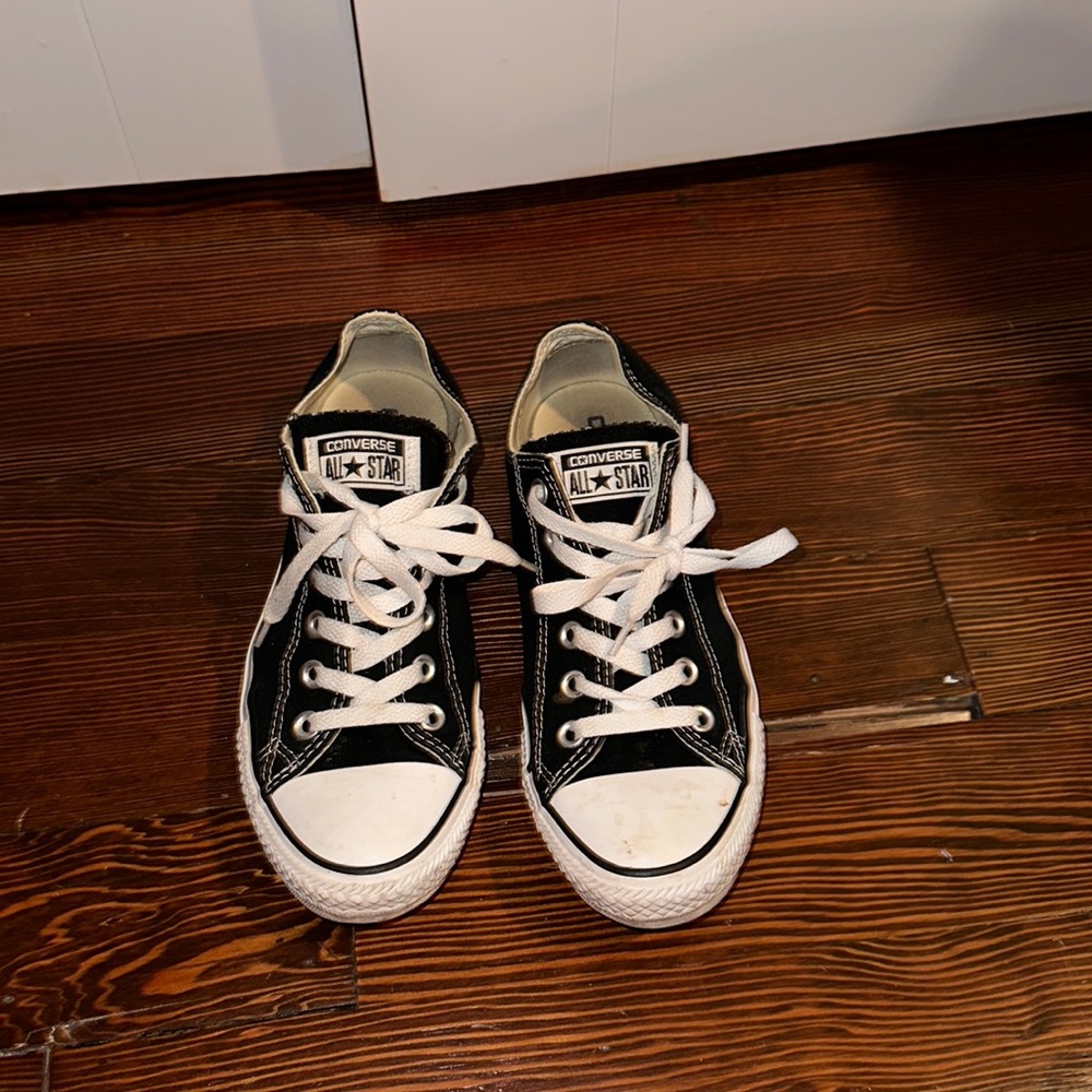 Black converse